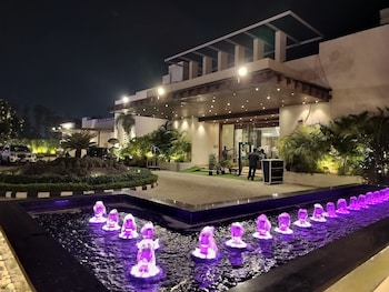 Bel-La Monde Hotel Nh8 At 6Km From Igi Airport Delhi,Mahipalpur,4 star