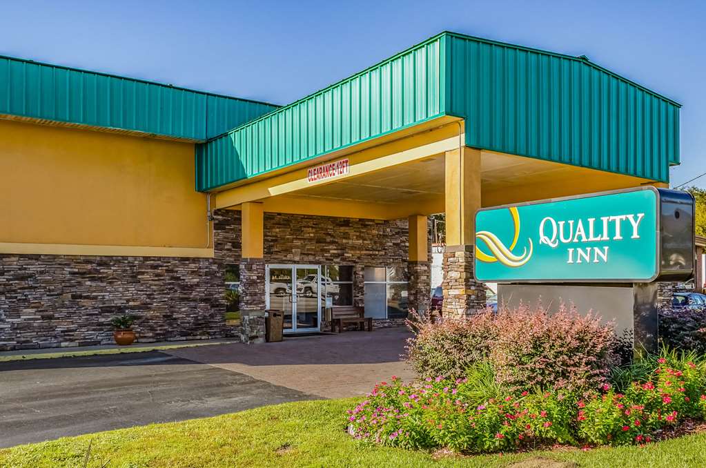 quality inn charleston west ashley