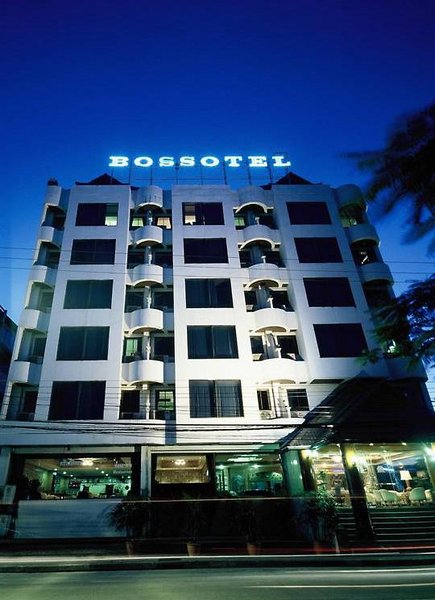 Bossotel Chiang Mai,10/4 Railway Rd.,3 star