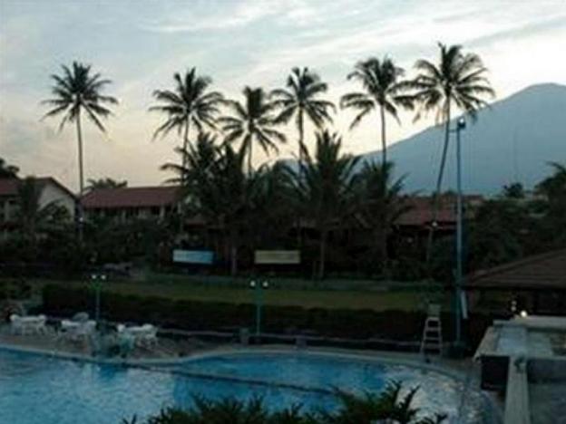 Grage Sangkan Hurip Resort & Spa,Cirebon>>Cilimus,3 star