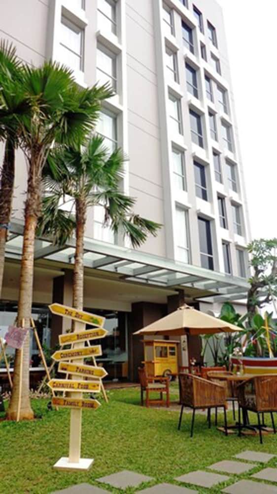 Soll Marina Hotel Serpong,Jakarta>>Banten,3 star
