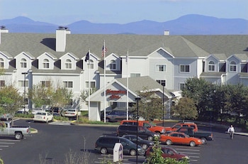 Hampton Inn Colchester,Burlington>>Bennington,3 star