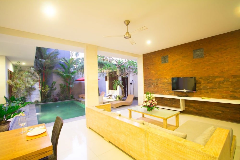 Apple Villa And Apartment,In Kerobokan (Banjar Semer),3.5 star