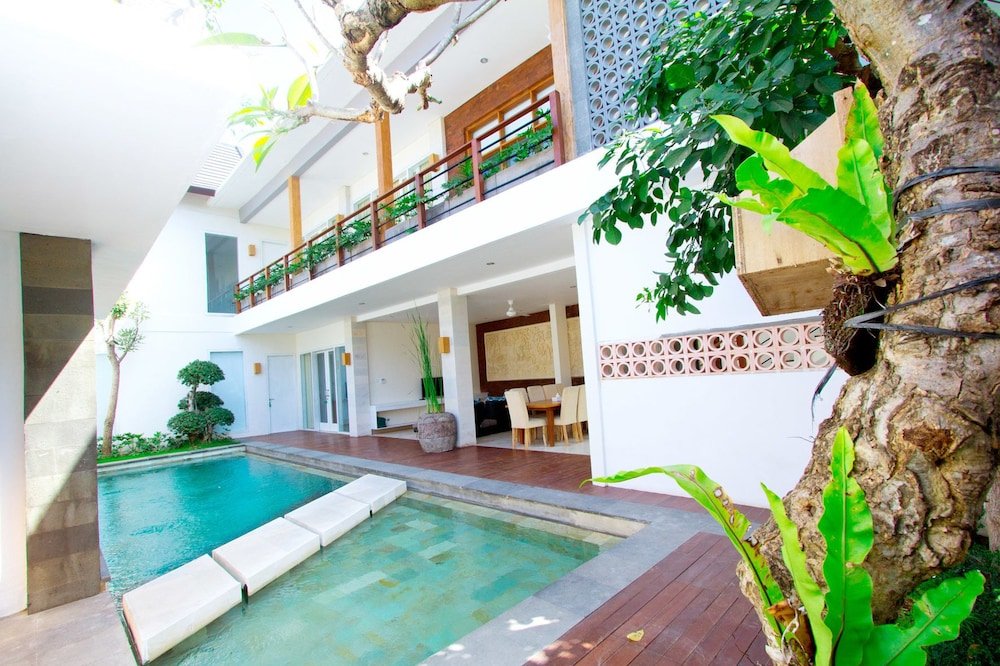 Apple Villa And Apartment,In Kerobokan (Banjar Semer),3.5 star
