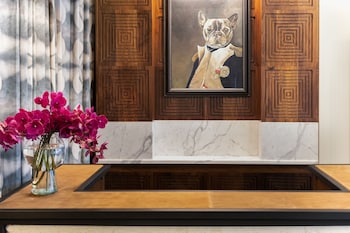 the louis hotel