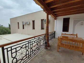 naqshband craft center and hotel