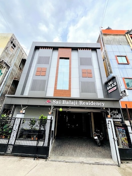 Sai Balaji Residency, Nagar Manmad Road, Shirdi,2 star