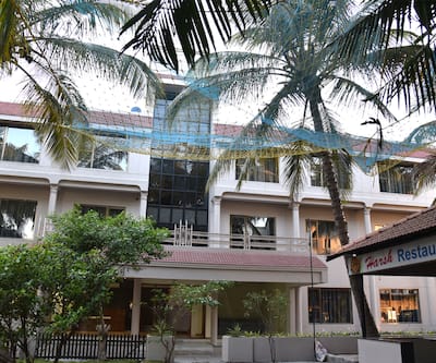 Hotel Hrushikesh,Nagar Manmad Road/Near St Stand,3 star
