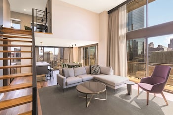 adina apartment hotel melbourne