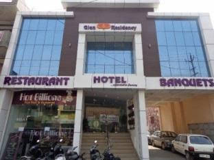 Hotel Gian Residency,Railway Road,3 star