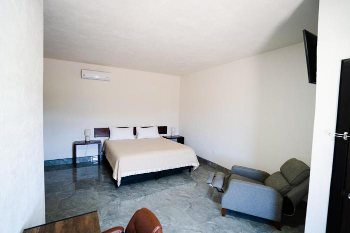 Hotel & Rv Park Rosa Evelyn,Camalu>>Baja California,3.5 star