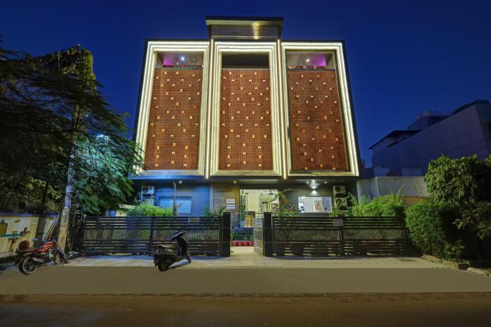 Square 9 Inn - A Boutique Hotel,Sector 14,3 star