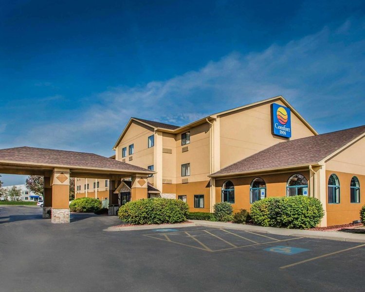 Comfort Inn Joliet West I-80,Near Joliet Junior College,3 star
