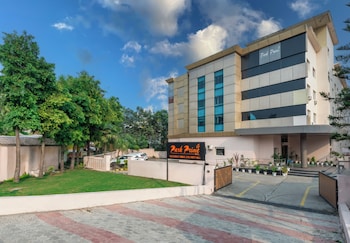 Hotel Park Prime By Applewood,Bhupatwala,4 star