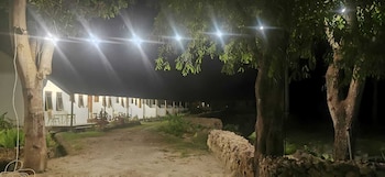 The Village Inn Rua Beach,Wanokaka>>Tambolaka,3 star