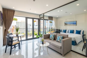 the home hotel and apartment