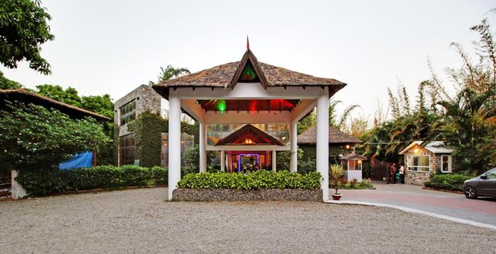 Wood Castle Spa & Resort,Dhikuli,4 star