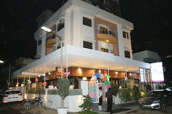 Hotel Vijay Residency,Jalna Road,2 star