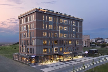 Hampton By Hilton Cerkezkoy,Gumusyaka>>Cerkezkoy,3 star