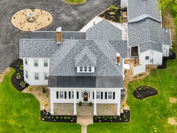 Hickory House Bed & Breakfast,,4 star