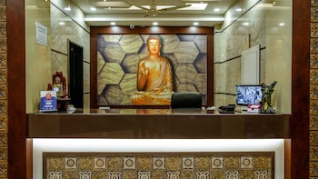 Hotel Raghunath Jammu,Hari Market,3 star