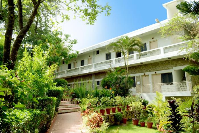 Rising Sun Retreat,Near Mount Abu Bus Stand,2 star