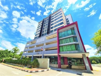 townhouse oak 591 shah alam by salaam