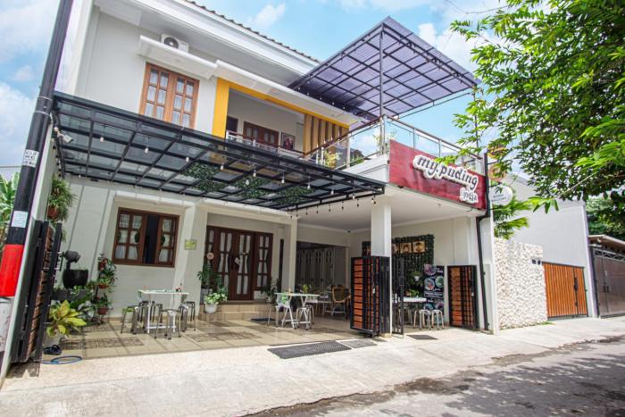 Bisma Balcony Homestay,Jetis>>Baturetno,2.5 star