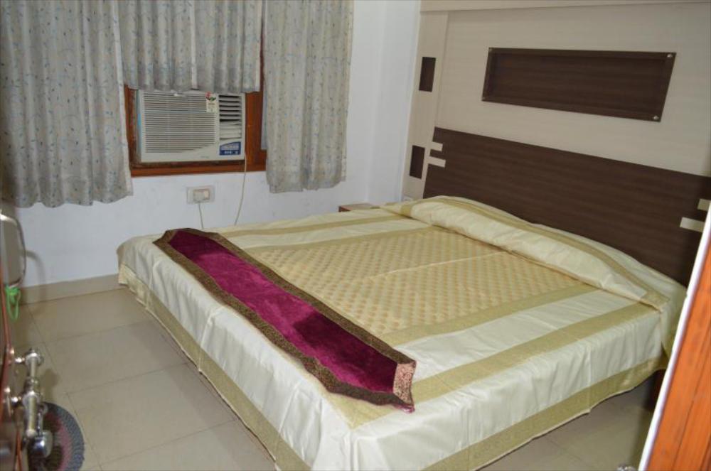 Sajjan Villa,Pichola Lake,1 star