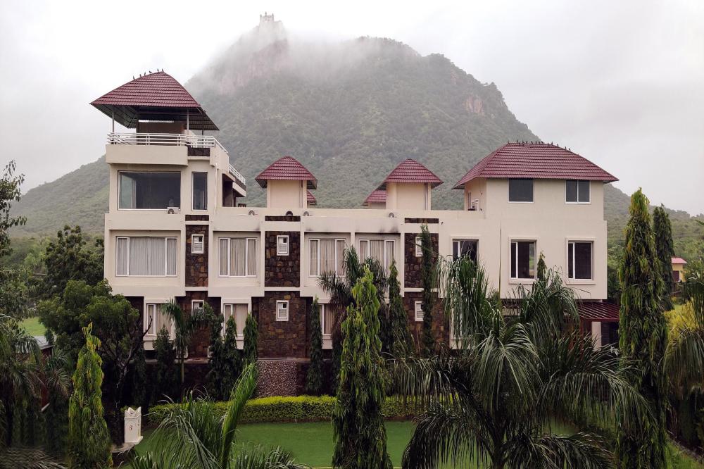 Hotel Devi Palace,Udaipur>>Eklingji,2 star