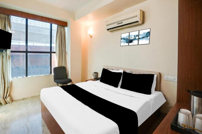 Super Hotel O Collectorate Circle Formerly Hotel Dhamu,Bani Park>>Jaipur,3 star