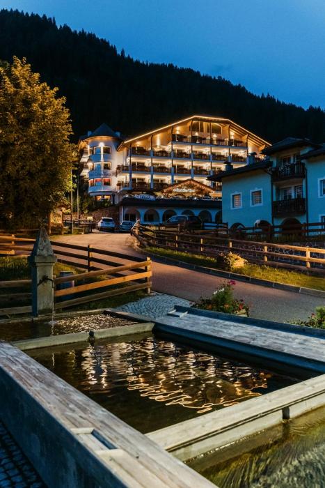 hotel cesa tyrol