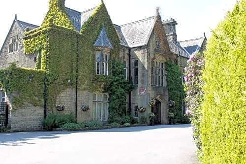 Oakwood Hall,Bradford>>Bingley,3.5 star