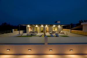 Swan Paradise Residences,Loutra Oraias Elenis>>Corinth,3 star