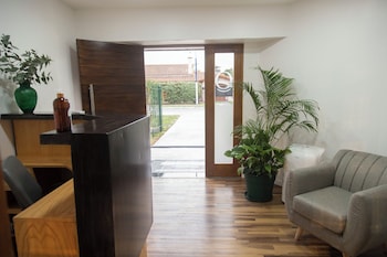 Rozas,Ezeiza>>Buenos Aires,2.5 star