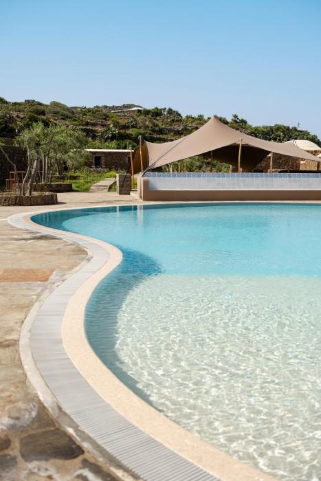 Kirani Resort,Italy>>Pantelleria,0 star