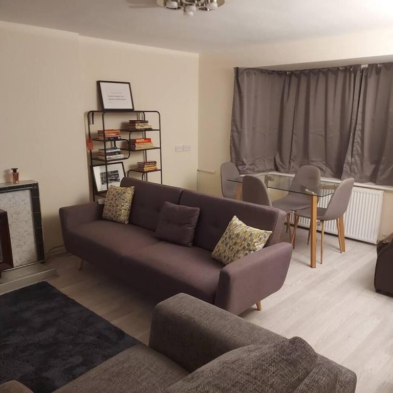 Lovely & Beautiful 2 Bed-Apartment In Borehamwood,Hertfordshire>>Borehamwood,0 star