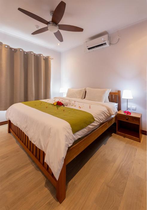 crystal shores self catering apartments