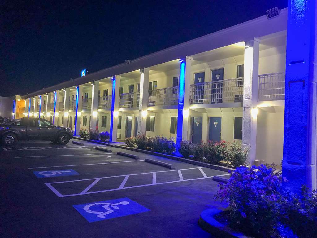 Motel 6 Martinsburg, Wv,In The City Center,2 star