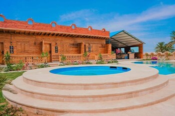 Tunis Pyramids Hotel,Yusuf As-Sidiq>>Ibshaway,2 star