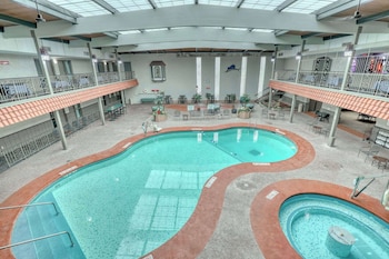 quality inn and suites downtown