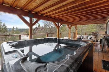 Enchanted Hideaway,1069 Grey Back Trail,3 star