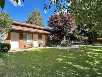 Bob's Station & Motel,Kanosh>>Fillmore,2 star