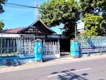 Oyo 92618 Hotel Mareje Sariguna,Indonesia>>Mataram,2 star