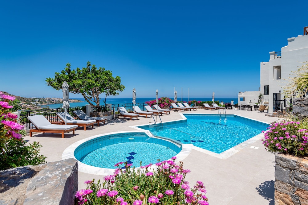 minois boutique hotel adults only