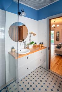Willunga Gallery Cabins,Australia>>Willunga,3 star