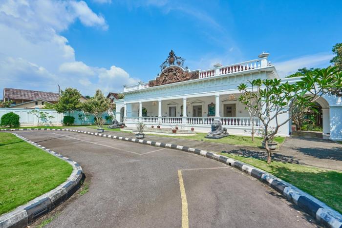 tirtodipuran hotel