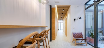 olala vallecas mini hotel