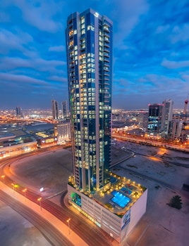 s plaza suites hotel