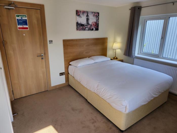 Homefield Lodge,Park Royal>>London,2 star